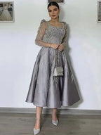 Vestido de noche midi gris de satén con encaje y cuentas, estilo árabe, corte A, elegante, formal, para mujer, ideal para bodas y fiestas (LA72240)