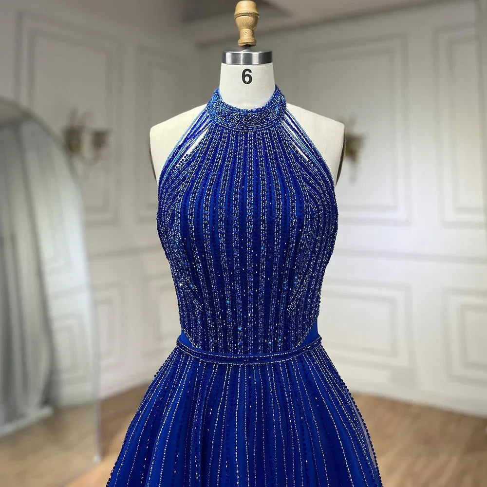 Vestido de noche elegante de lujo, corte en A, azul árabe, con lentejuelas, cuentas y borlas, estilo halter, modelo 2025 LA72227 