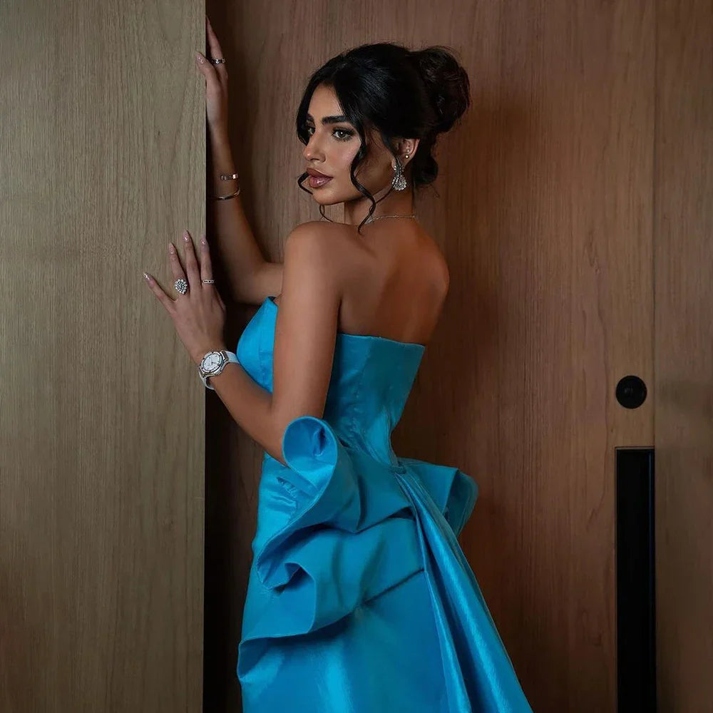 Vestidos de noche elegantes de sirena azul árabe hasta la rodilla, sin tirantes, con cuentas, para mujer, para bodas y fiestas 2025 LA72485 