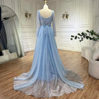 Vestido de noche árabe azul con escote corazón, corte sirena y sobrefalda con cuentas - Vestidos de lujo para bodas 2025 LA72548 