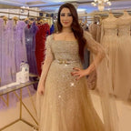 Vestidos de noche de lujo para mujer, estilo árabe, dorado, corte en A, con plumas, mangas tipo capa y cuentas, para fiestas, colección 2025 LA71782 