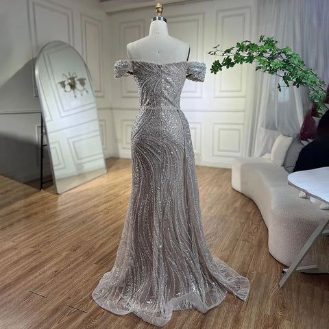 Vestido de noche de lujo con cuentas y corte sirena color plata nude LA72262