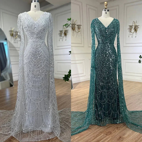 Vestido de noche de lujo blanco con plumas y mangas tipo capa LA72160