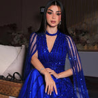 Vestidos de noche elegantes de corte A, estilo árabe, con mangas tipo capa y cuentas, en azul marino. Vestidos de lujo para mujer, ideales para bodas y fiestas (colección 2025, modelo LA72171). 
