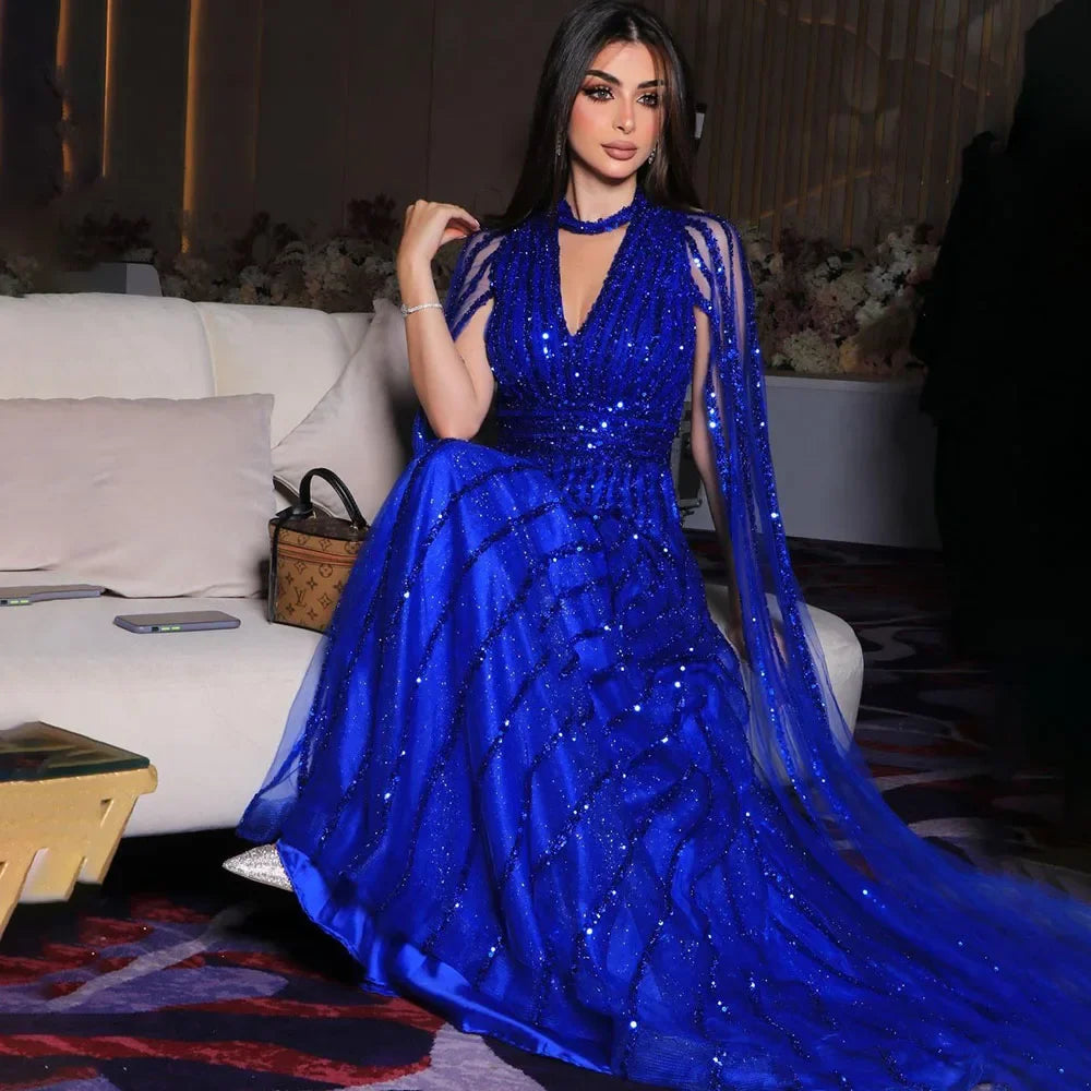 Vestidos de noche elegantes de corte A, estilo árabe, con mangas tipo capa y cuentas, en azul marino. Vestidos de lujo para mujer, ideales para bodas y fiestas (colección 2025, modelo LA72171). 