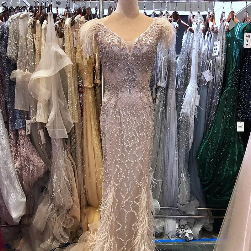 Champagne Mermaid Elegant Evening Dresses Diamond Feathers Sleeveless Formal Luxury Beaded 2025 LA70350
