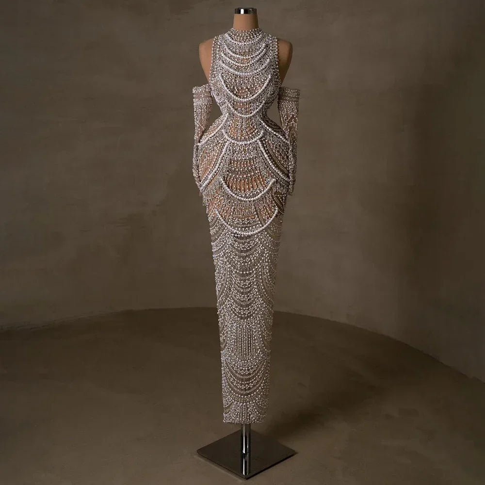 Vestido de noche elegante estilo sirena color nude de Arabia, con perlas y cuentas, ideal para ocasiones formales (2025) LA72091A 
