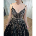 Vestido de graduación largo árabe de corte A con tirantes finos, estilo 2025, ideal para fiestas escolares y eventos de celebridades (LA71887) 