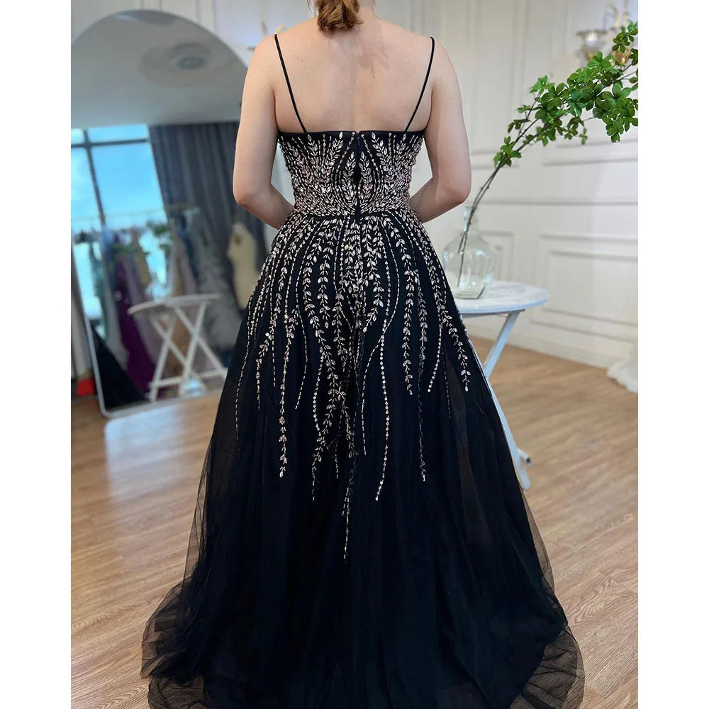 Vestido de graduación largo árabe de corte A con tirantes finos, estilo 2025, ideal para fiestas escolares y eventos de celebridades (LA71887) 