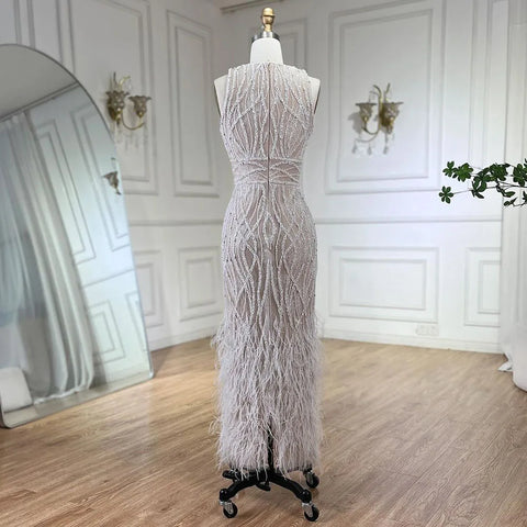 Robe de soirée mi-longue élégante à plumes noires et blanches LA72076 