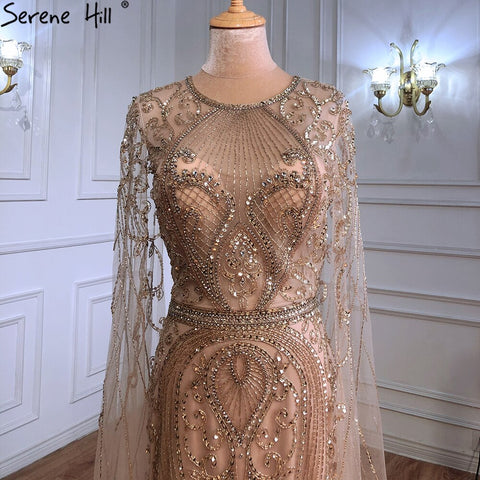 Robe de soirée sirène dorée élégante, en solde, sans retour ni remboursement, luxueuse, avec manches cape et perles, pour femme, modèle LA70970, 2025 