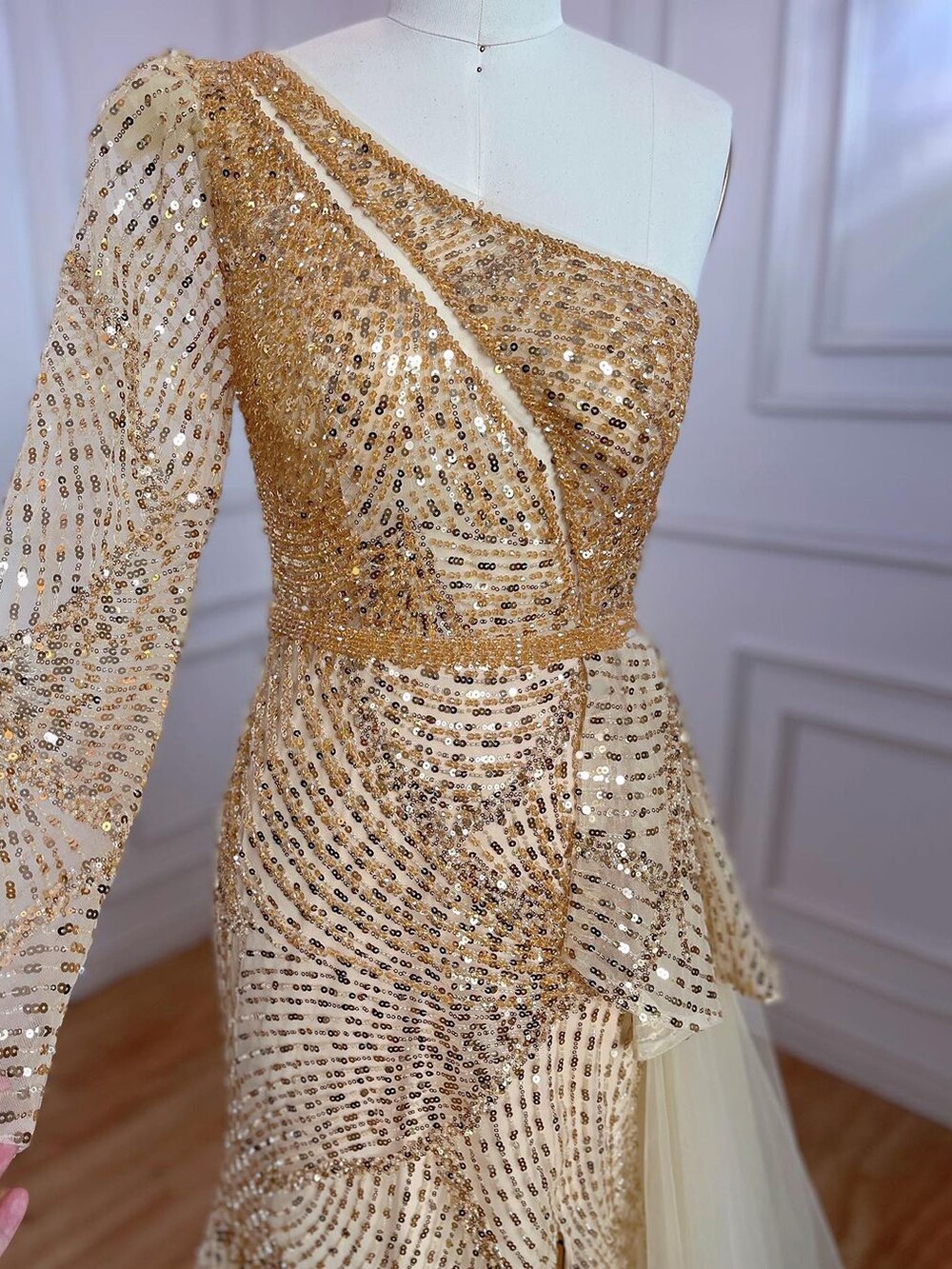 Gold Elegant Mermaid Sexy One Shoulder High Split Beaded Luxury Evening Dresses Gowns For Women Party 2025 LA71890