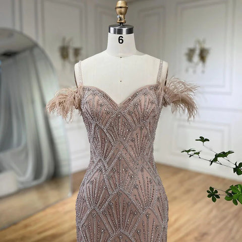 Elegante vestido de noche de sirena con tirantes finos color piel, con plumas y cuentas, para mujer, para fiesta 2025 LA72028A 