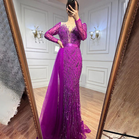 Elegante vestido de noche morado de sirena con falda de encaje y cuentas, ideal para bodas 2025 LA71752 