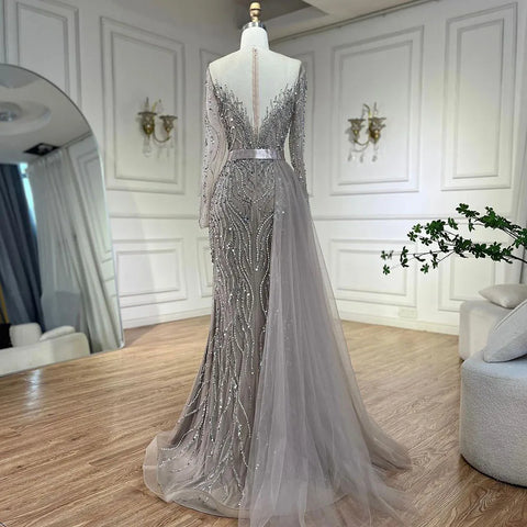 Elegante vestido de noche morado de sirena con falda de encaje y cuentas, ideal para bodas 2025 LA71752 