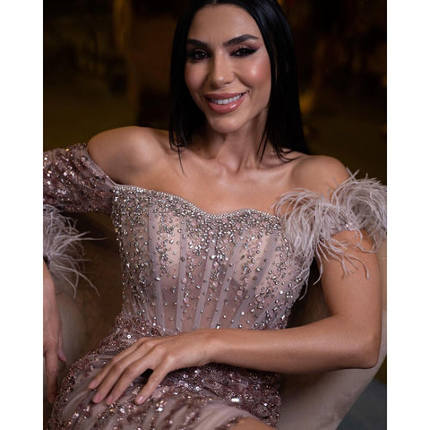 Vestido de noche con escote en V profundo, hombros descubiertos, manga corta, corte sirena, plumas, sexy, para mujer, LA72082 