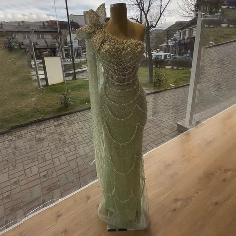 Vestido de noche árabe de lujo de Dubái con un hombro al descubierto y perlas, corte sirena verde salvia, para mujer, para fiesta de boda LA72511 