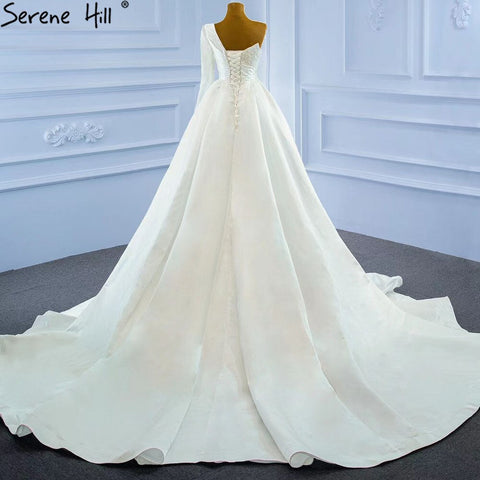 Vestido de novia de satén blanco estilo sirena 2025 con sobrefalda de perlas y cuentas, vestido de novia sexy HM67244, hecho a medida 