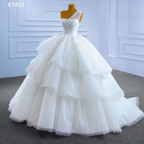Vestido de novia blanco sexy de un solo hombro, de lujo, con cuentas y cordones, estilo Dubái 2025, de alta gama, hecho a medida, HM67451 