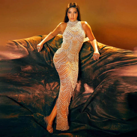 Vestidos de noche elegantes de sirena con cuello halter, sin mangas y cuentas de perlas color nude plateado 2025 para mujer LA72091 