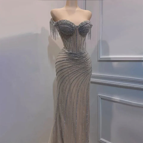 Vestido de noche elegante con borlas y cuentas, corte sirena, escote barco color nude plateado, para mujer, fiesta de boda 2025 LA72391 