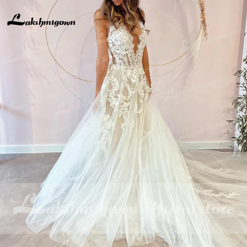 Sexy A-Line Backless Wedding Dress  Vintage Lace Applique Beaded Off White Tulle Wedding Gowns Trouwjurk Long Bridal Dress