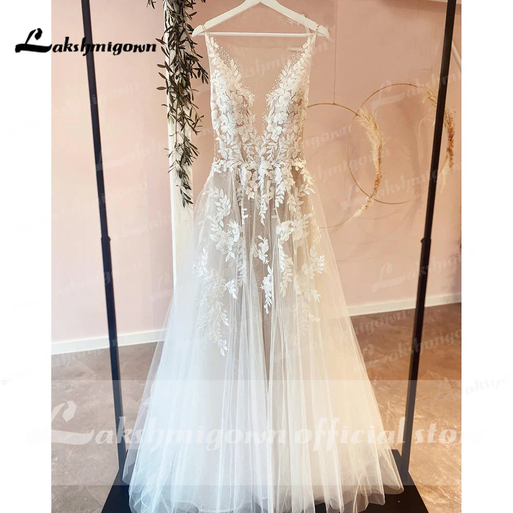 Sexy A-Line Backless Wedding Dress  Vintage Lace Applique Beaded Off White Tulle Wedding Gowns Trouwjurk Long Bridal Dress