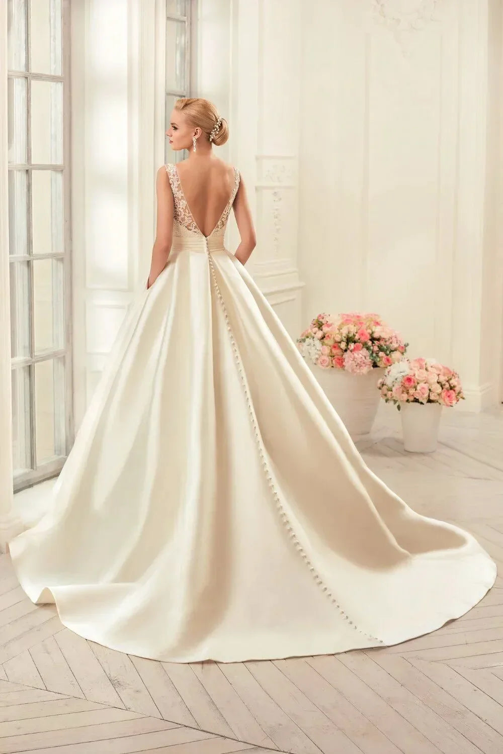 Sexy Backless Satin Wedding Dresses 2021 Chapel Train Bridal Gowns Ivory vestido noiva princesa