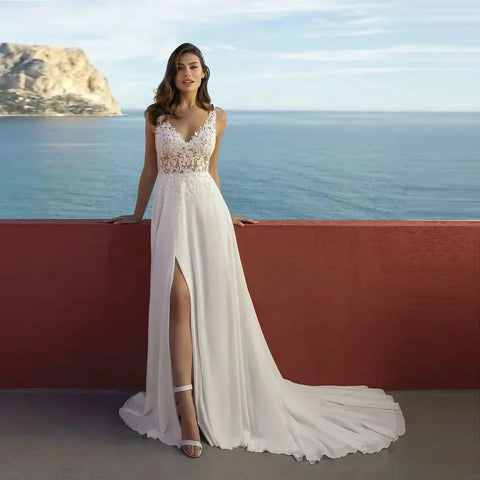 Vestidos de novia de playa estilo boho, sexis, con abertura alta, de gasa, de gasa, con escote en V, espalda ilusión y encaje.