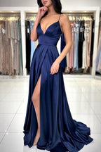 Robe de bal sexy longue et simple bleu marine à bretelles spaghetti avec fente