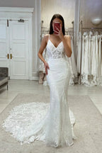 Vestidos de novia de sirena con hombros descubiertos, escote en V, sin mangas, con apliques, espalda descubierta y encaje encantador. 