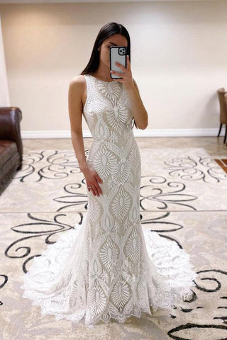 Robe de mariée fourreau en dentelle, dos nu, traîne courte WD590