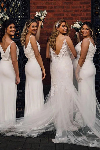 Vestido largo de dama de honor drapeado con tirantes finos y corte sirena BD130