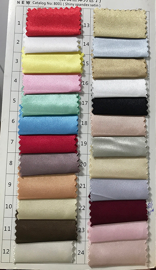 Élégantes robes de demoiselle d'honneur longues en satin doré, coupe trapèze, bretelles spaghetti et décolleté cœur 