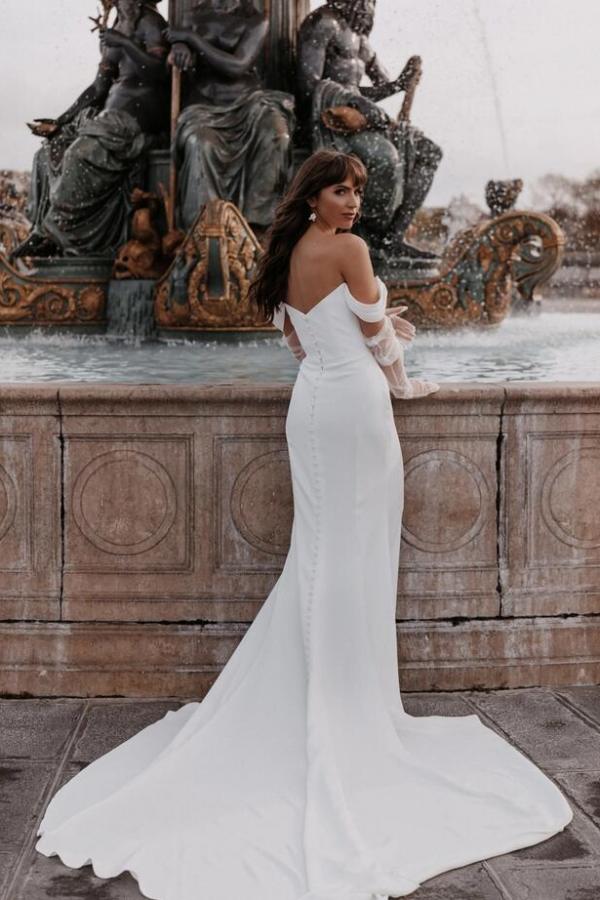 Robes de mariée sirène longues et simples en satin à épaules dénudées
