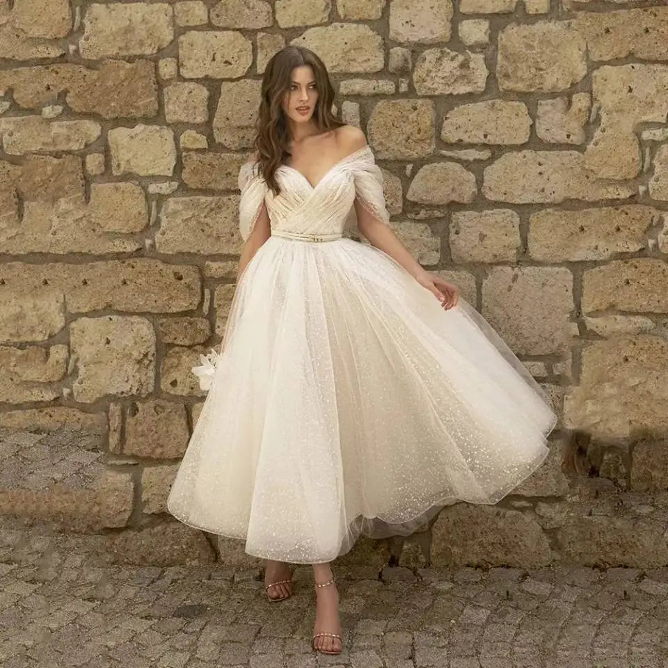 Robe de mariée courte et simple pour la plage 2022, col en V, épaules dénudées, sur mesure, coupe trapèze, longueur thé, dos nu, Vestidos De Novia