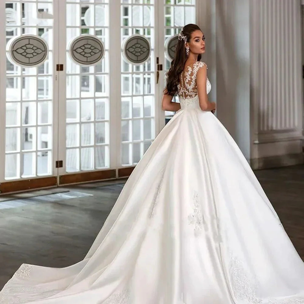 Boho Satin Wedding Dresses A line Lace Appliques Bridal Gowns Elegant V Neck Princess Wedding Party Gowns