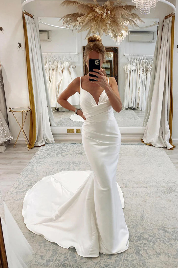 Vestido de novia de satén, corte sirena, sencillo, con tirantes finos, escote en V y pliegues (WD650)
