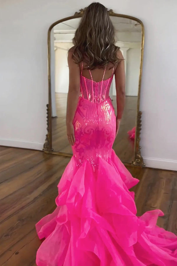 Vestido de fiesta rosa chicle brillante con tirantes finos estilo sirena