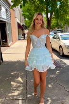 Vestido negro brillante con corsé y volantes con hombros descubiertos para baile de bienvenida PD510