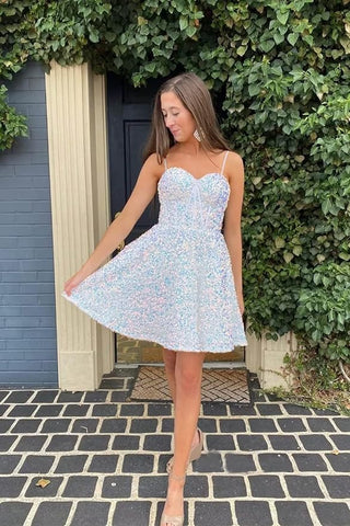 Robe de bal courte à fines bretelles trapèze, sequins SYH94 