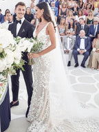 Straps Mermaid Wedding Dresses Lace Appliqued Gowns Wedding Dresses WD574