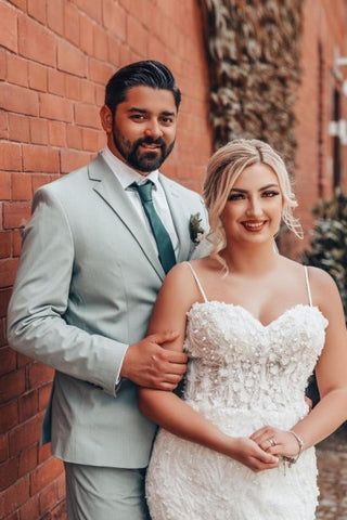 Vestidos de novia de sirena con tirantes finos de tul y escote corazón, con apliques