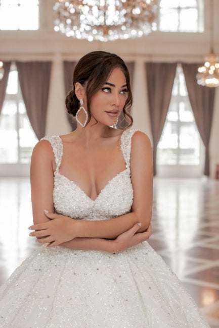Robe de mariée princesse trapèze à bretelles en cœur