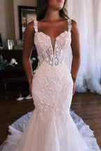 Robe de mariée sirène blanche en dentelle à décolleté cœur