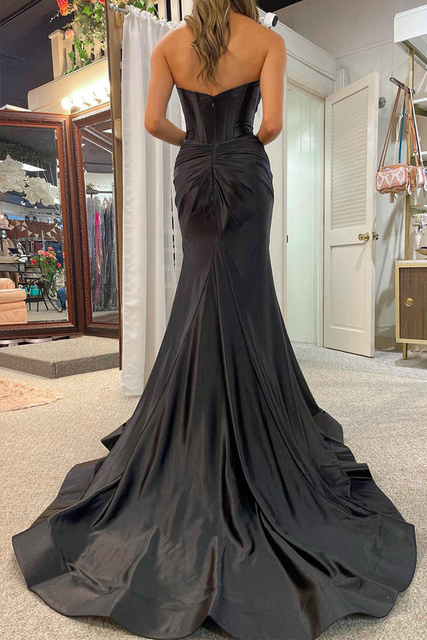 Vestido largo de fiesta negro estilo sirena con escote corazón y abertura