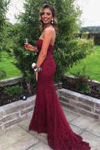 Robe de bal bustier sirène bordeaux en dentelle, sans bretelles
