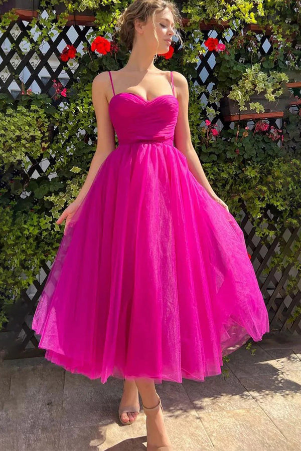 Vestido de graduación rosa fucsia con escote corazón hasta el tobillo. Vestido de graduación sencillo.