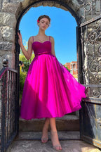 Vestido de graduación rosa fucsia con escote corazón hasta el tobillo. Vestido de graduación sencillo.