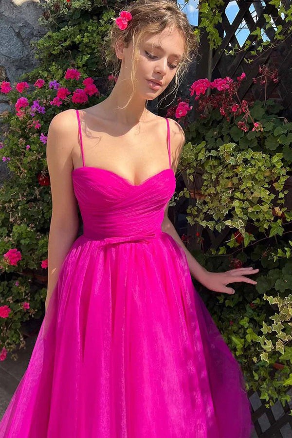 Vestido de graduación rosa fucsia con escote corazón hasta el tobillo. Vestido de graduación sencillo.
